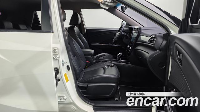 KG Mobility (SsangYong) Very New Tivoli Gasoline 1.5 2WD V1 2020 — фото 11