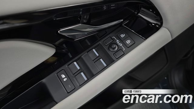 Land Rover Range Rover Evoque (II) P250 Dynamic SE 2024 — фото 27