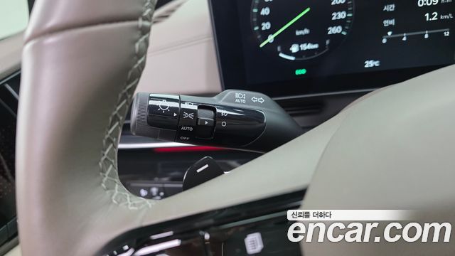 Kia Carnival (IV) Gasoline 7-Seater Hi Limousine Signature 2026 — фото 17