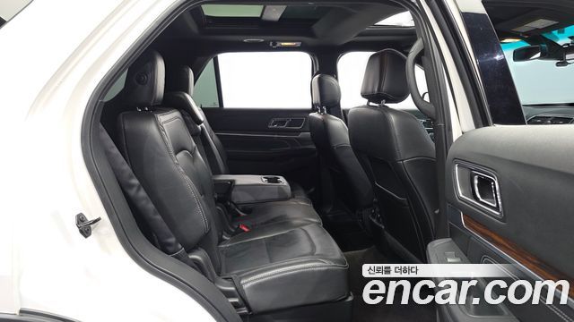 Ford Explorer 2.3 Limited 4WD 5th 2017 — фото 11