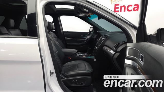 Ford Explorer 2.3 Limited 4WD 5th 2017 — фото 12