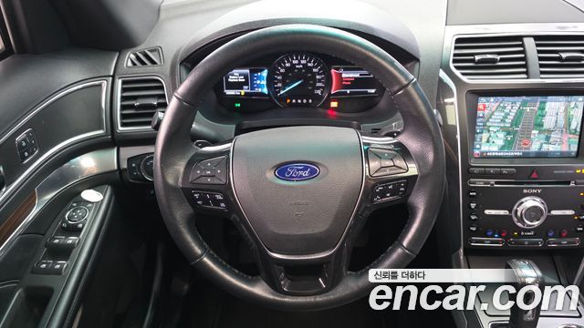 Ford Explorer 2.3 Limited 4WD 5th 2017 — фото 13