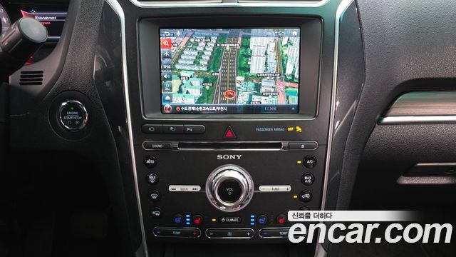 Ford Explorer 2.3 Limited 4WD 5th 2017 — фото 15