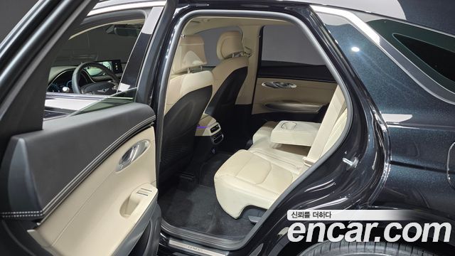 Genesis GV70 2.5T Gasoline 2WD 2023 — фото 15