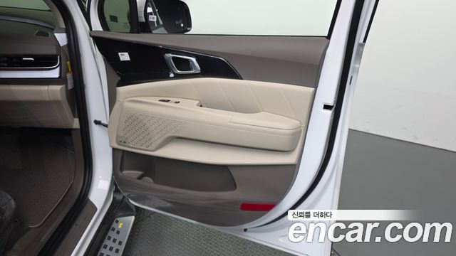 Kia Carnival (IV) HEV 7-Seater Hi Limousine Signature 2026 — фото 25
