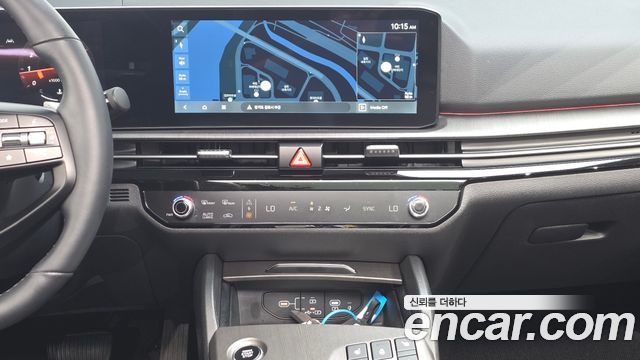 Kia Sportage (V) Gasoline 1.6 Turbo 2WD Signature 2026 — фото 13