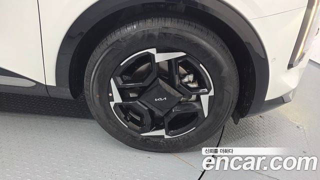 Kia Sportage (V) Gasoline 1.6 Turbo 2WD Signature 2026 — фото 21