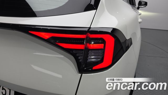 Kia Sportage (V) Gasoline 1.6 Turbo 2WD Signature 2026 — фото 23