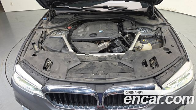 BMW 5 Series (G30) 520d xDrive M Sport Package Plus 2018 — фото 6