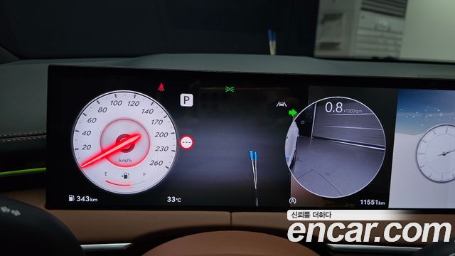Genesis GV70 2.5T Gasoline AWD 2026 — фото 8