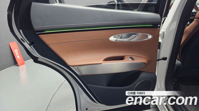 Genesis GV70 2.5T Gasoline AWD 2026 — фото 31