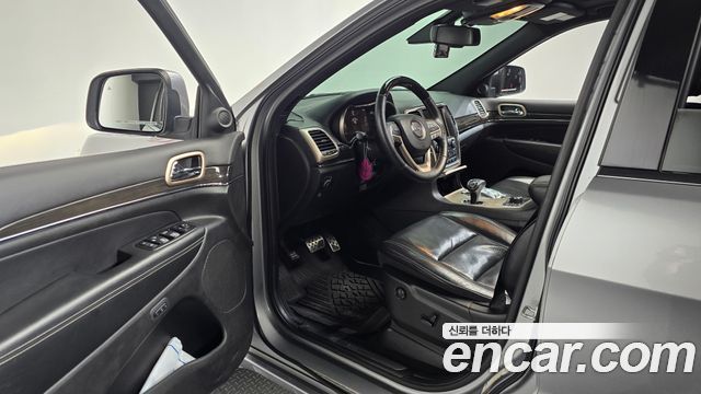 Jeep Grand Cherokee 3.0 Diesel Overland WK2 2015 — фото 10