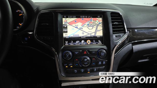 Jeep Grand Cherokee 3.0 Diesel Overland WK2 2015 — фото 13