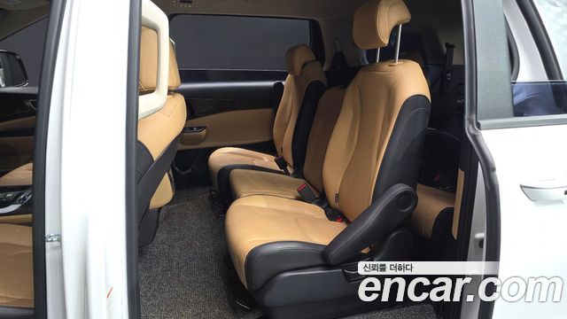 Kia Carnival (IV) Diesel 11-Seater Prestige 2021 — фото 12