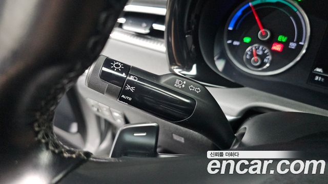 Kia K5 Hybrid (III) Prestige 2022 — фото 15