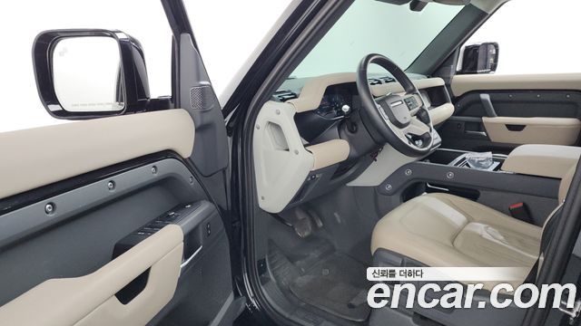 Land Rover Defender (L663) 110 D250 S 2022 — фото 10