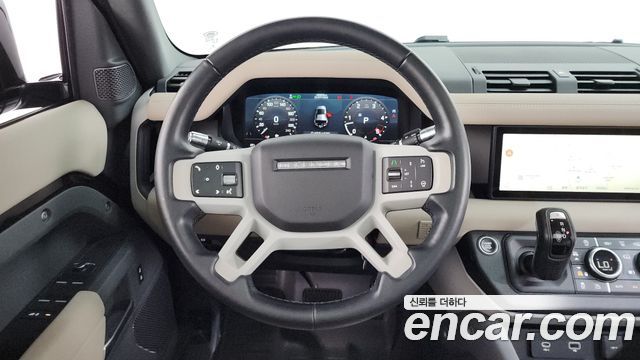 Land Rover Defender (L663) 110 D250 S 2022 — фото 14
