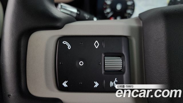Land Rover Defender (L663) 110 D250 S 2022 — фото 18