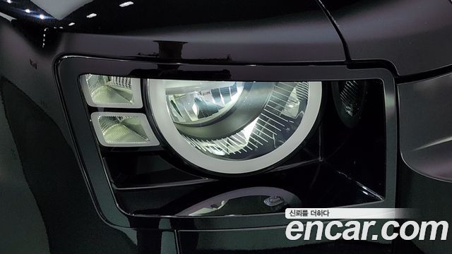 Land Rover Defender (L663) 110 D250 S 2022 — фото 22
