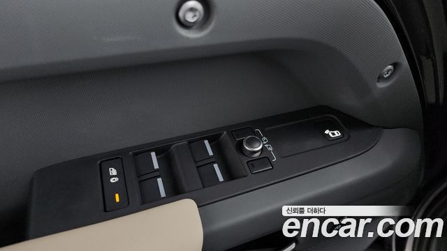 Land Rover Defender (L663) 110 D250 S 2022 — фото 30