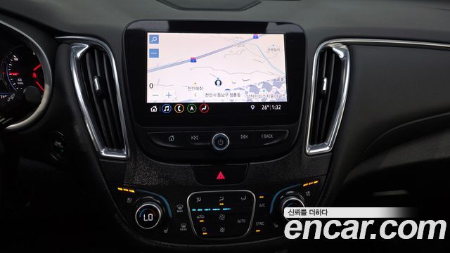 Chevrolet Malibu 2.0 Turbo Premier Special 2020 — фото 14