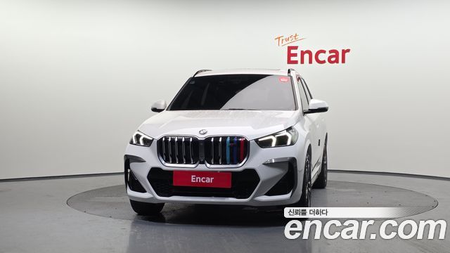 BMW X1 (U11) sDrive 20i M Sport 2024 — фото 3