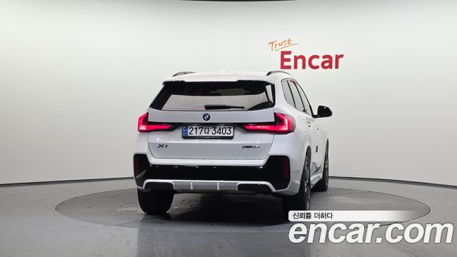 BMW X1 (U11) sDrive 20i M Sport 2024 — фото 4