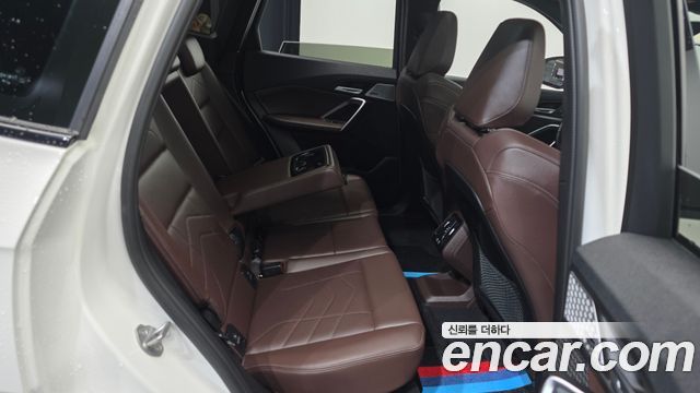 BMW X1 (U11) sDrive 20i M Sport 2024 — фото 11