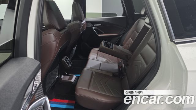 BMW X1 (U11) sDrive 20i M Sport 2024 — фото 12