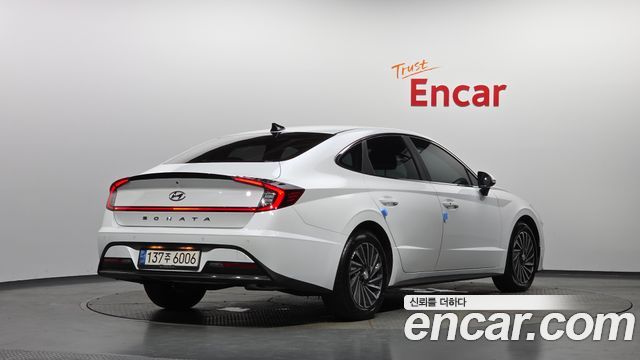 Hyundai Sonata Hybrid (DN8) Premium Plus 2022 — фото 2