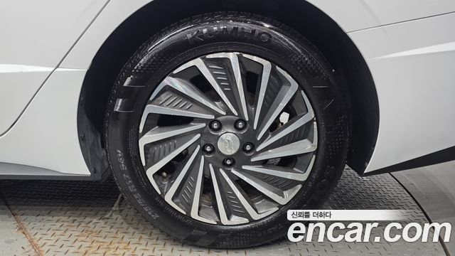 Hyundai Sonata Hybrid (DN8) Premium Plus 2022 — фото 21