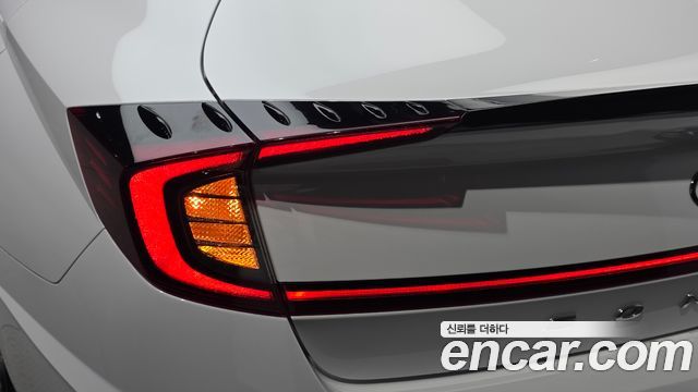 Hyundai Sonata Hybrid (DN8) Premium Plus 2022 — фото 23