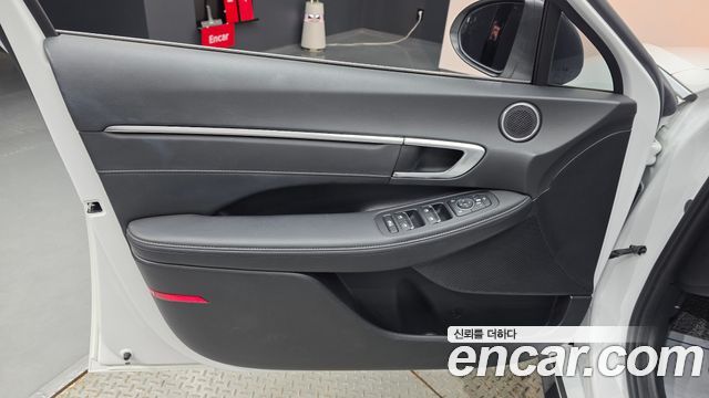 Hyundai Sonata Hybrid (DN8) Premium Plus 2022 — фото 24