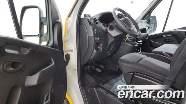 Renault Korea Master School Bus 15-Seater 2019 — фото 10