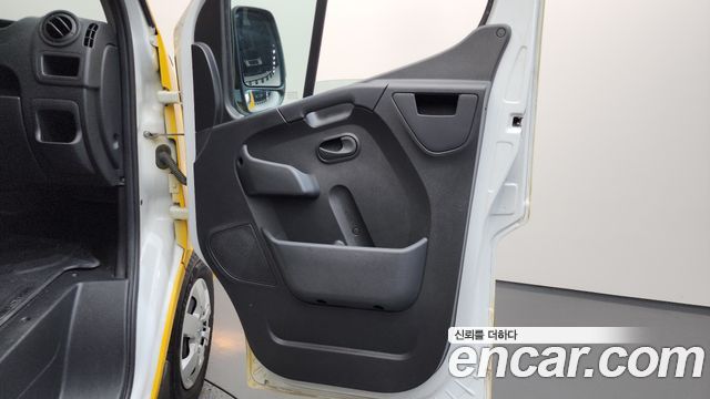 Renault Korea Master School Bus 15-Seater 2019 — фото 24