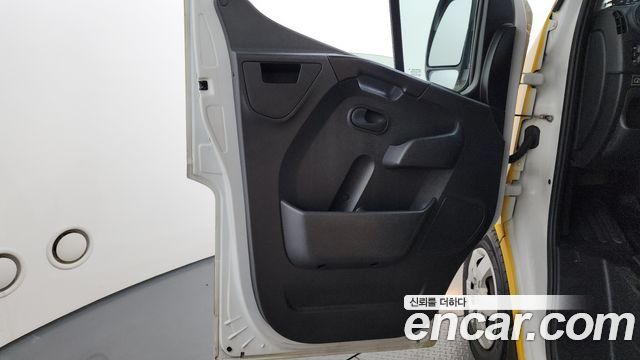 Renault Korea Master School Bus 15-Seater 2019 — фото 25