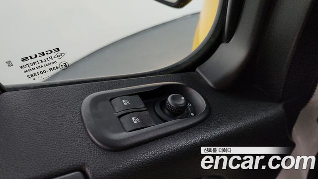 Renault Korea Master School Bus 15-Seater 2019 — фото 28
