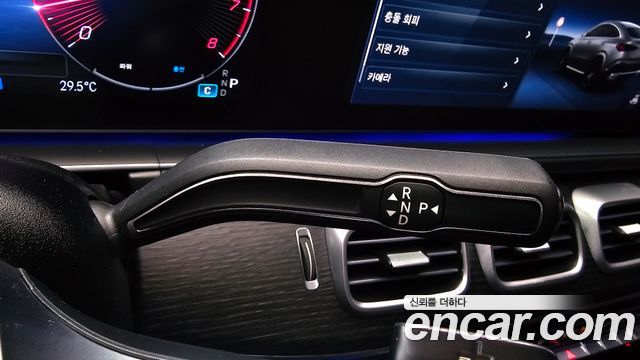 Mercedes-Benz GLE-Class (W167) GLE450 4MATIC Coupe 2025 — фото 9