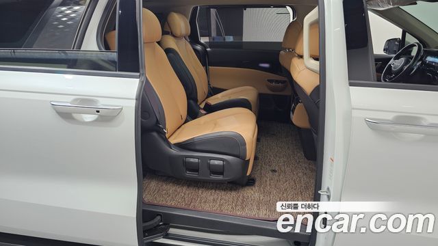 Kia Carnival (IV) Diesel 7-Seater Signature 2023 — фото 11
