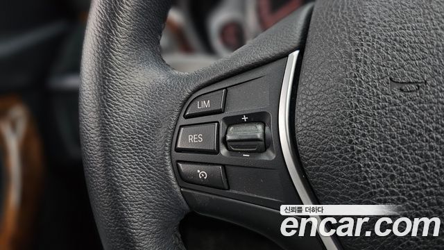 BMW 3 Series (F30) 320i 2013 — фото 15
