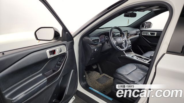 Ford Explorer (VI) 2.3 LimIted 4WD 2020 — фото 10
