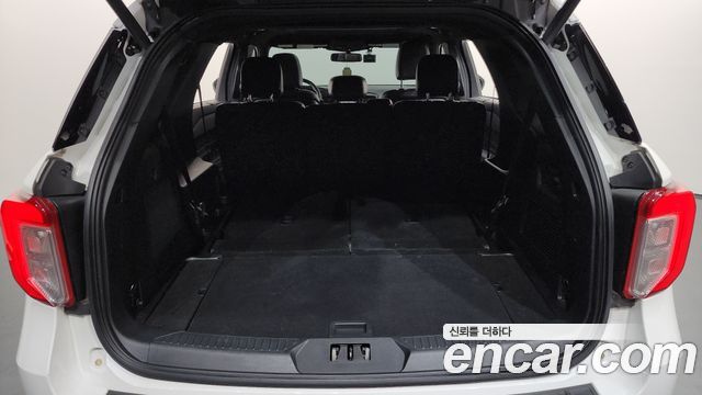 Ford Explorer (VI) 2.3 LimIted 4WD 2020 — фото 19