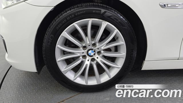 BMW 5 Series (F10) 520d Luxury Plus 2015 — фото 5