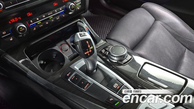 BMW 5 Series (F10) 520d Luxury Plus 2015 — фото 9