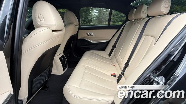 BMW 3 Series (G20) 320i M Sport 2023 — фото 15