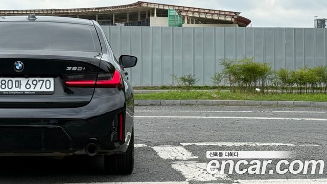 BMW 3 Series (G20) 320i M Sport 2023 — фото 24