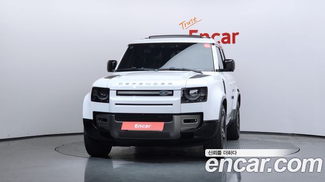 Land Rover Defender (L663) 110 P300 X-Dynamic SE 2022 — фото 3