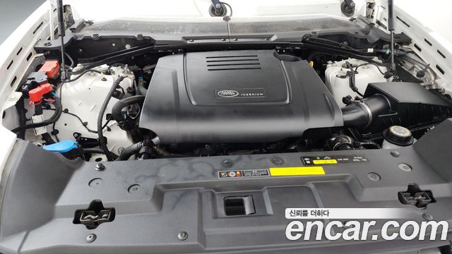 Land Rover Defender (L663) 110 P300 X-Dynamic SE 2022 — фото 6