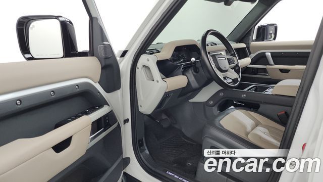 Land Rover Defender (L663) 110 P300 X-Dynamic SE 2022 — фото 10
