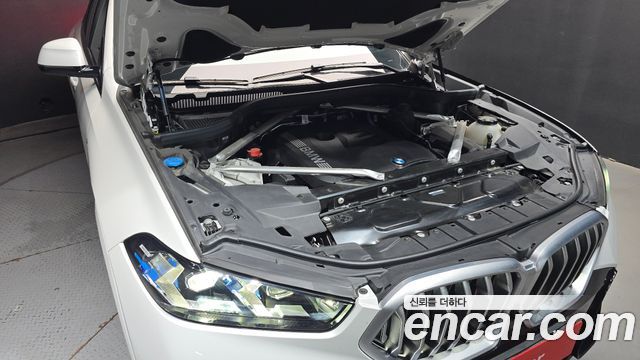 BMW X6 (G06) xDrive40i M Sport 2024 — фото 6